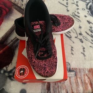 Nike flex women shoes